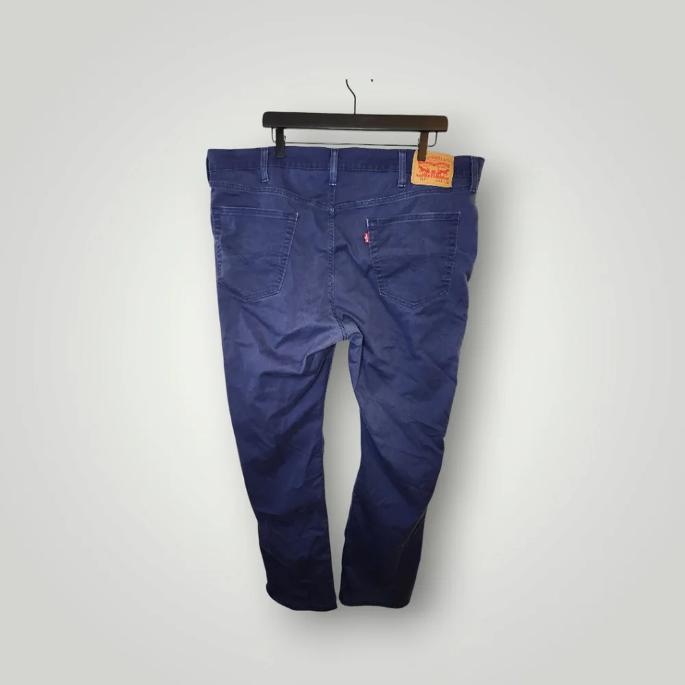 Levi's 541 blue all season tech slack pants w 42 L 34